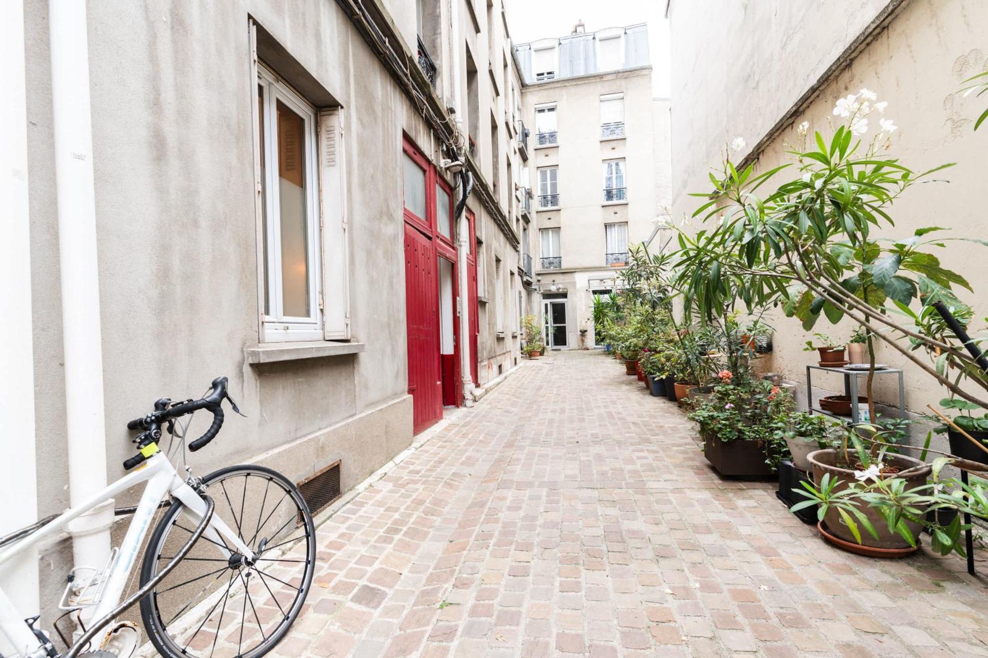 Loft 4 Bedroom Montmartre Pigalle Ac By Lcc Agency Париж Екстер'єр фото